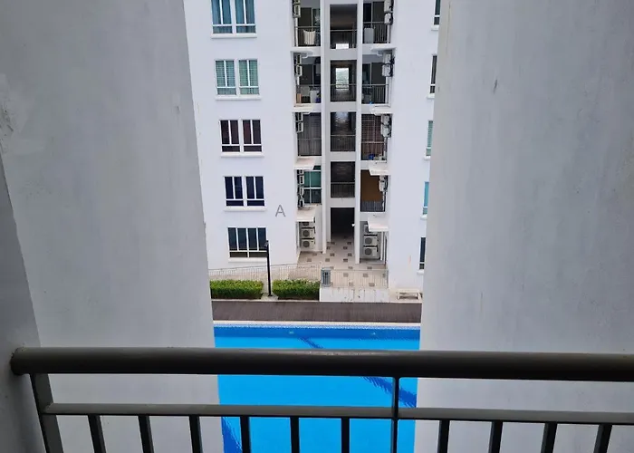 Kyu Residence Lmueslim Homestayl At Bangi Gateway Service Apartment Wifi Netflix Air-Con In Every Room
