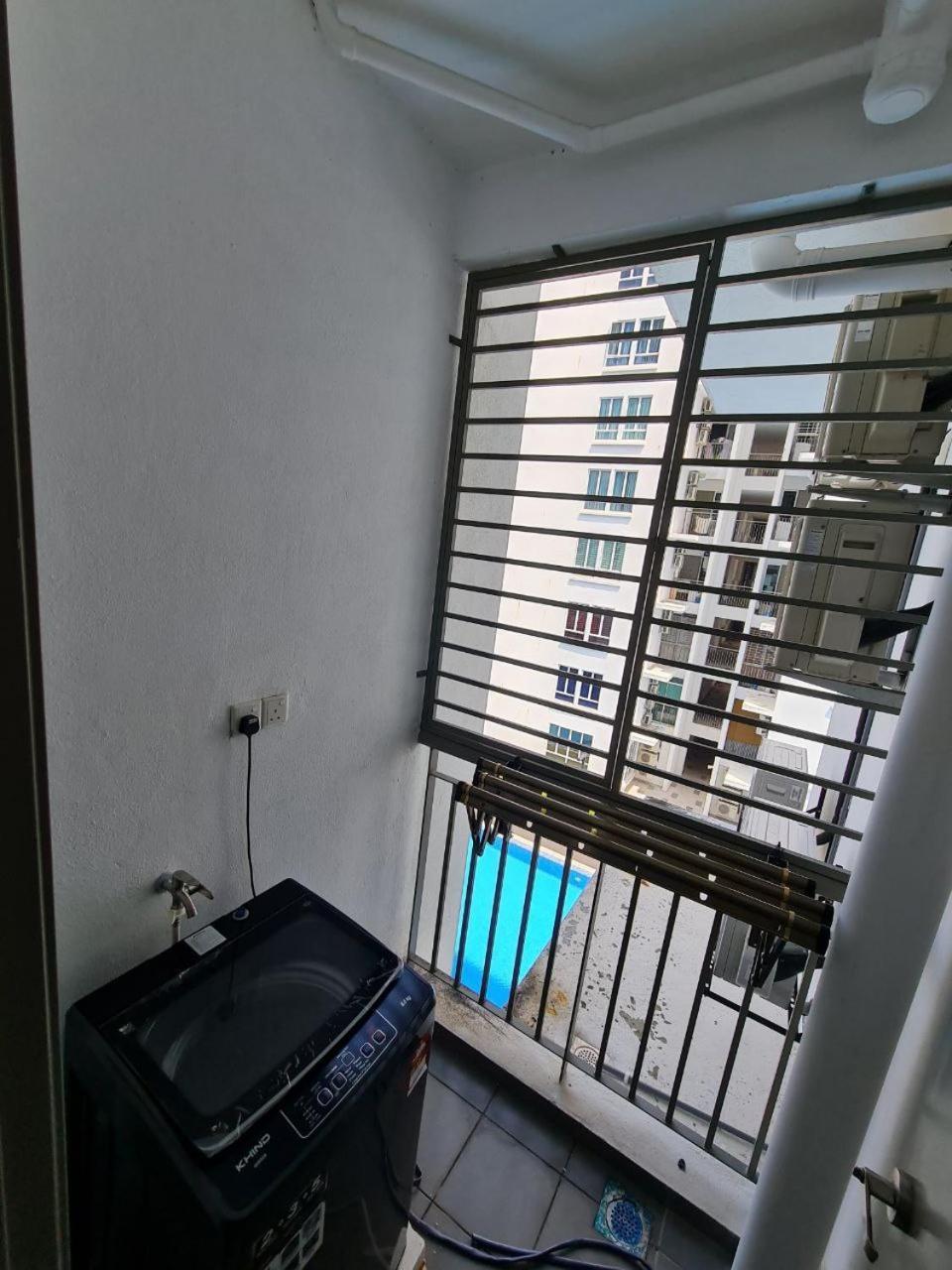 Kyu Lmueslim Homestayl At Bangi Gateway Service Wifi Netflix Air-con In Every