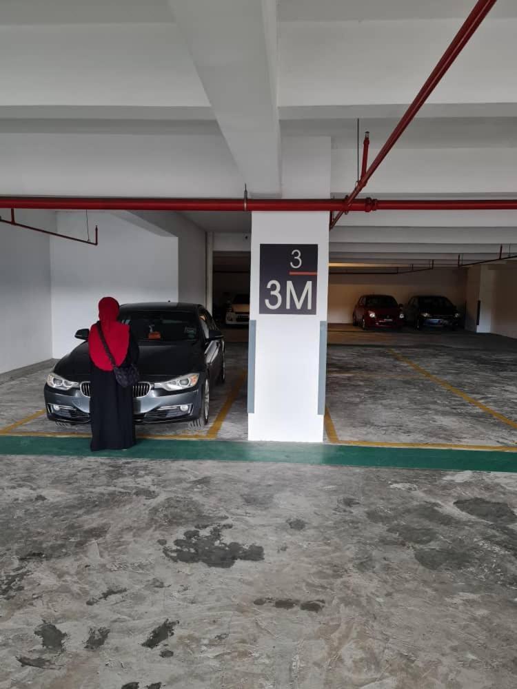 Kyu Lmueslim Homestayl At Bangi Gateway Service Wifi Netflix Air-con In Every Apartment Bandar Baru Bangi